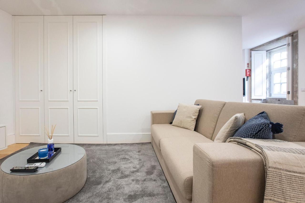 Elegant Downtown 1Br Flat W/ Ac By Lovelystay Porto Buitenkant foto