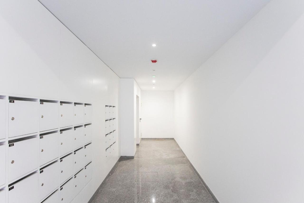 Elegant Downtown 1Br Flat W/ Ac By Lovelystay Porto Buitenkant foto